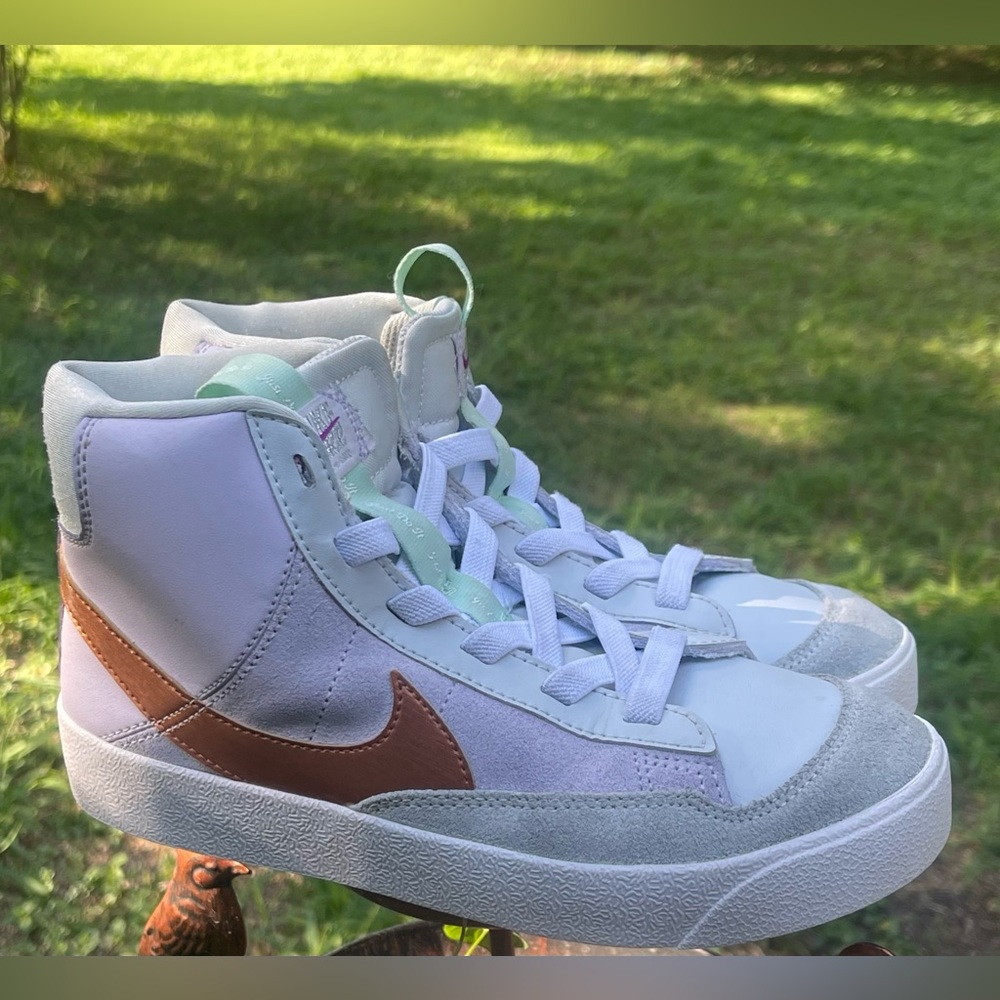 Nike metallic copper shoes